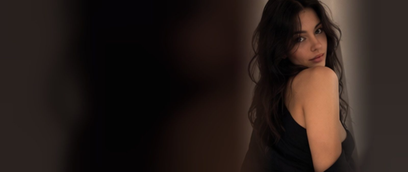 Portrait in warm evening light (demo photo)